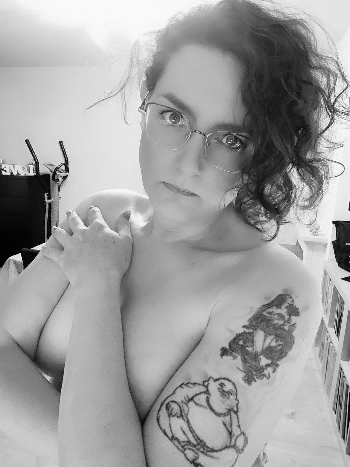 Maelle-transgenre's media