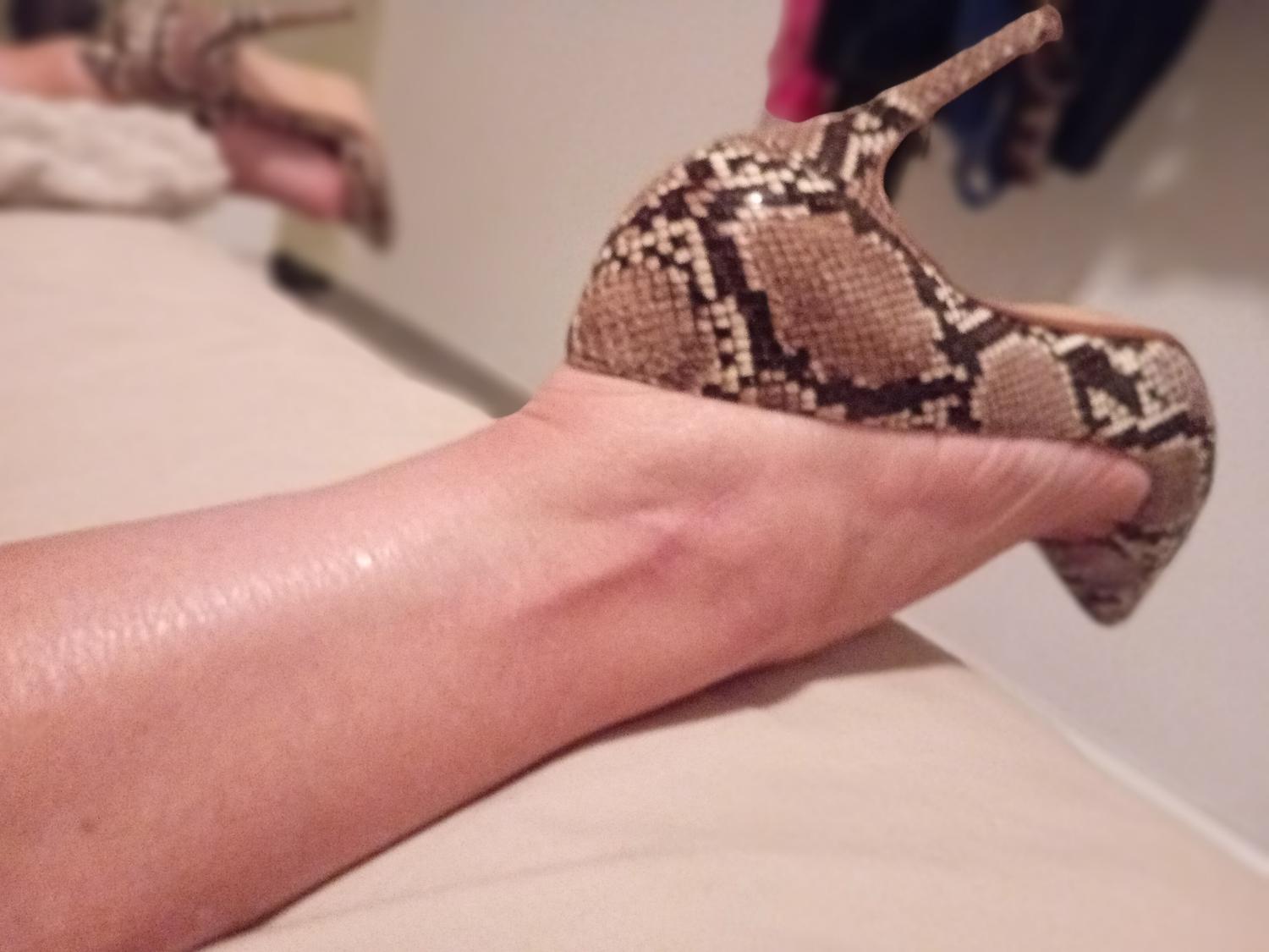 Maeva_pieds_sexy_sensualite's media