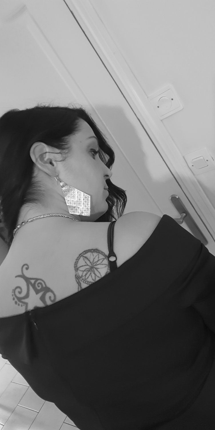 Maevasexy's media