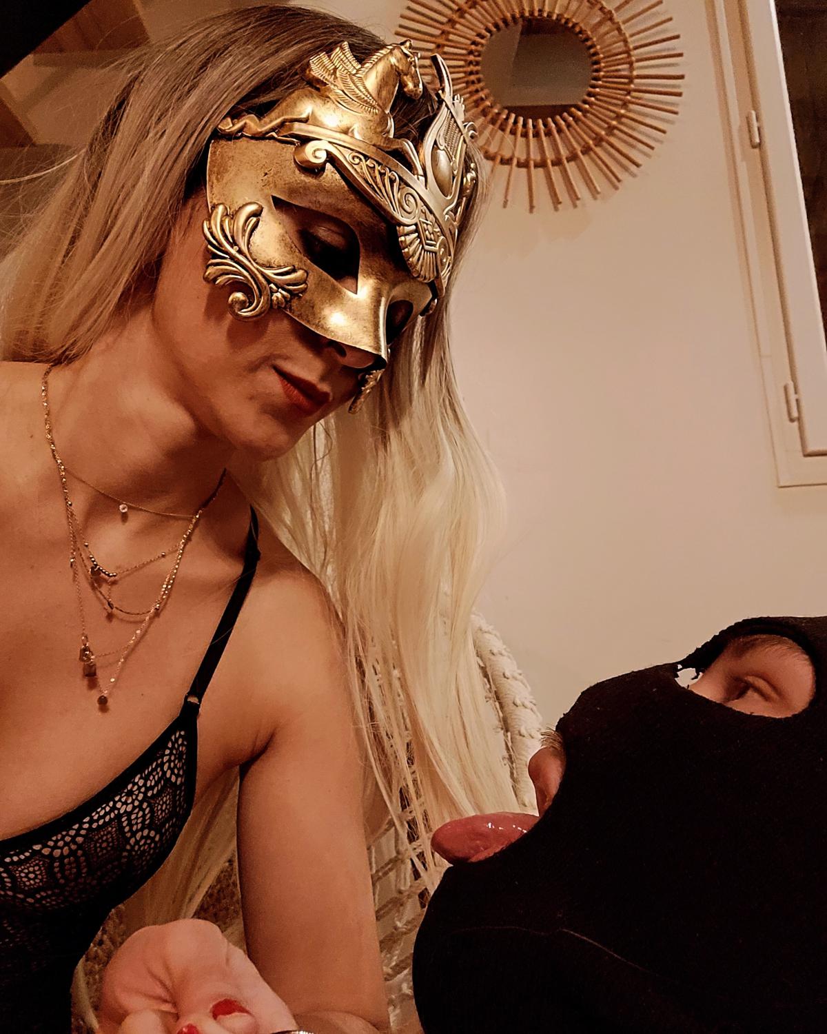 Maitresse-lie's media