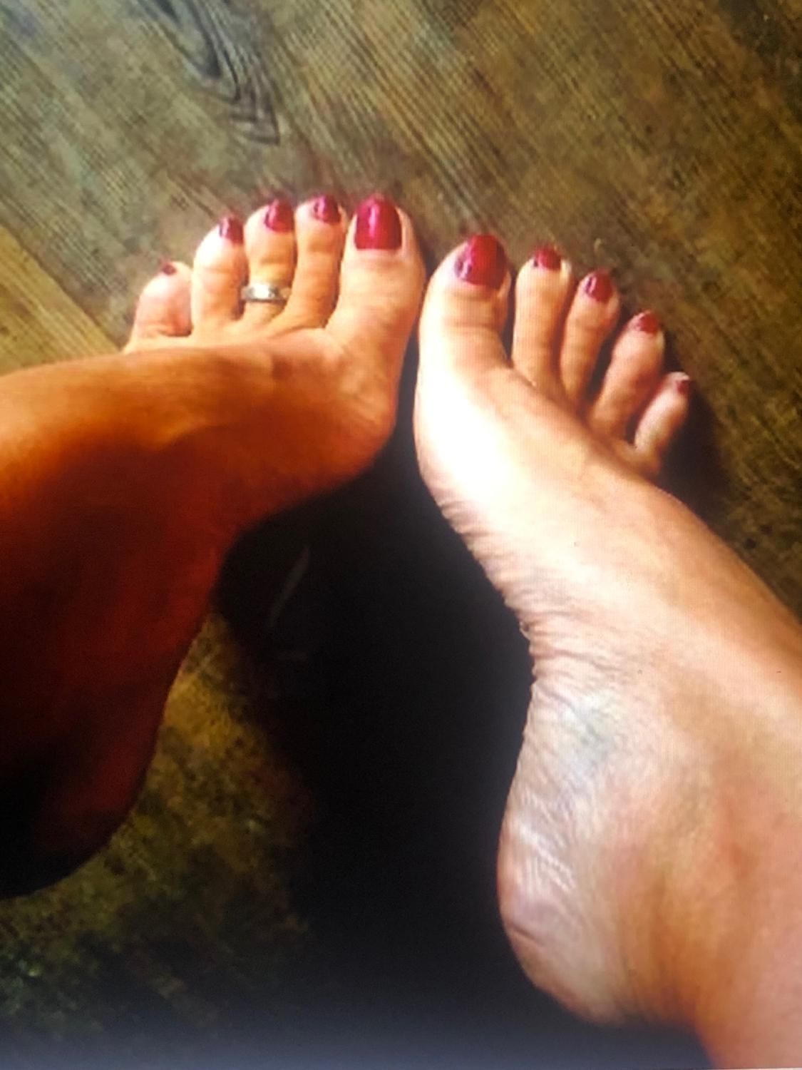 Mariah_feet_porn_sex's media