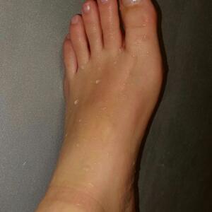 Marie-aux-pieds-magnifiques's media