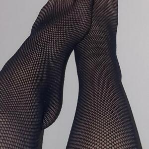 Marie-aux-pieds-magnifiques's media