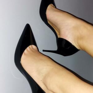 Marie-aux-pieds-magnifiques's media