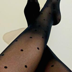 Marie-aux-pieds-magnifiques's media