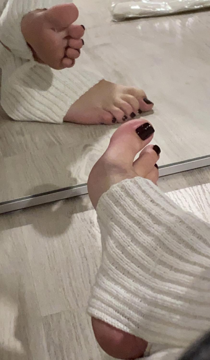 Marierossafrenchfeet's media
