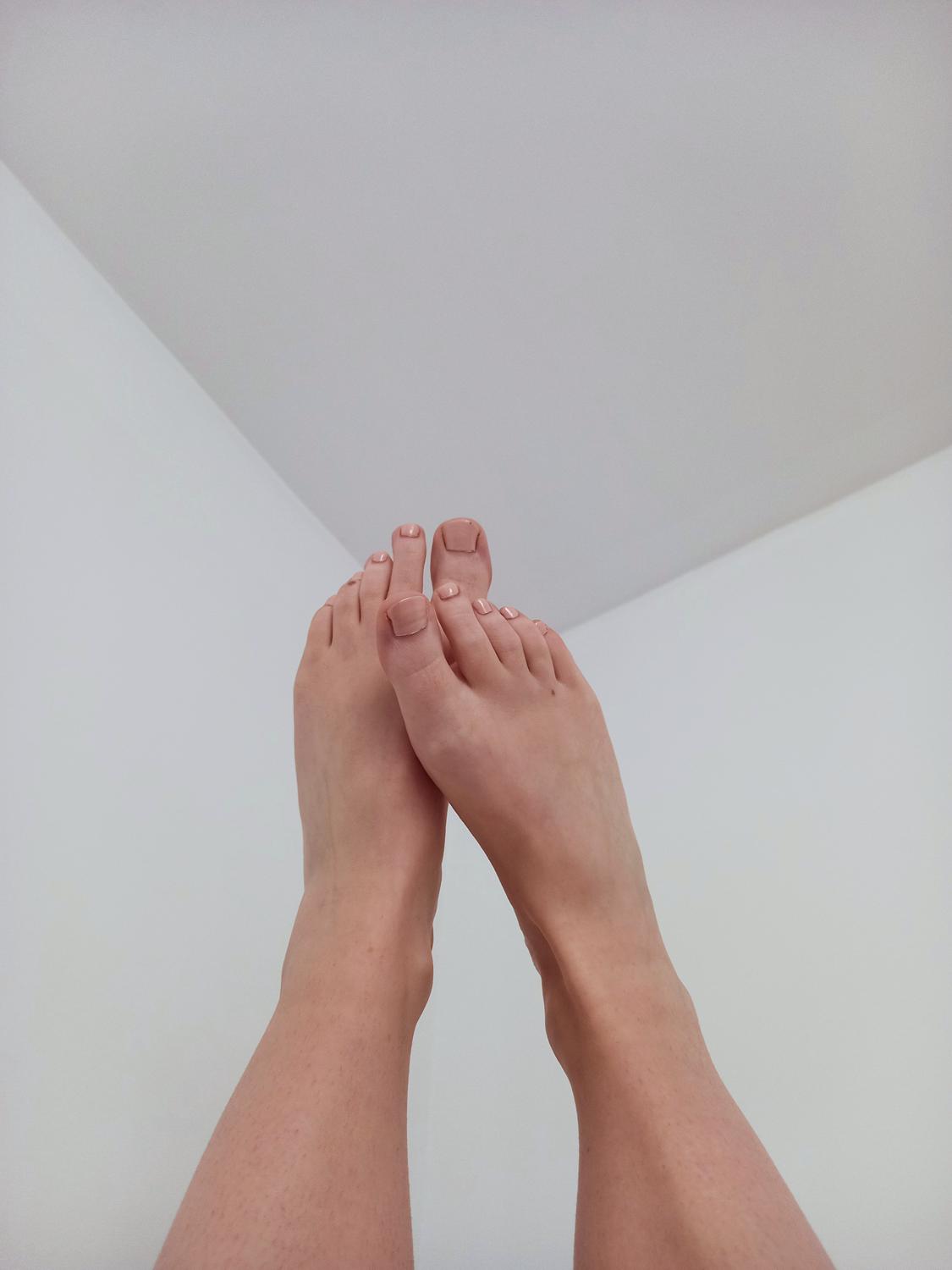Mariesprettyfeet's media