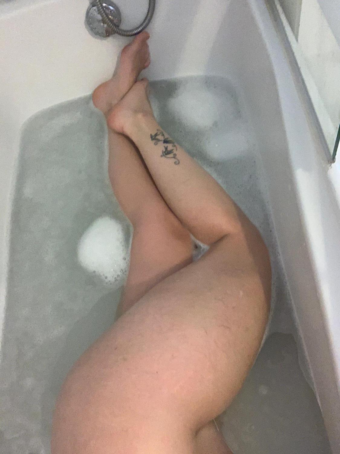 Mary_nude_angel's media
