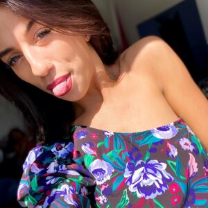 Meganelopezx's media