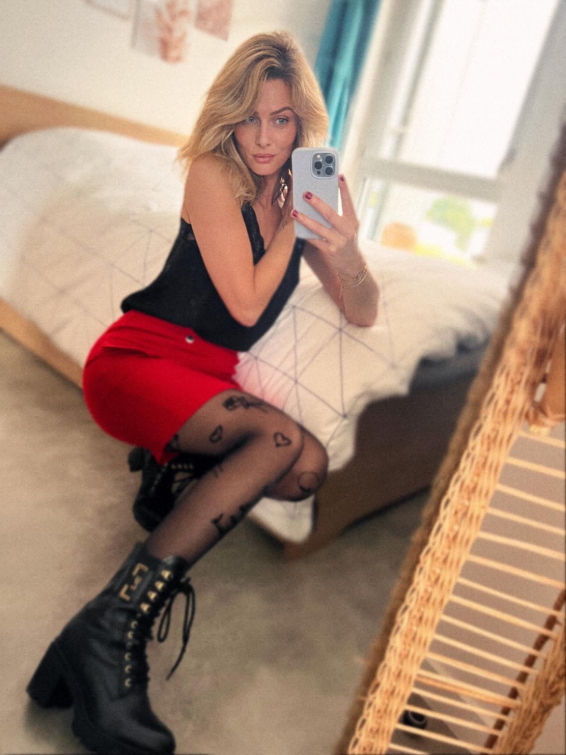 Melanie_dbrs's media