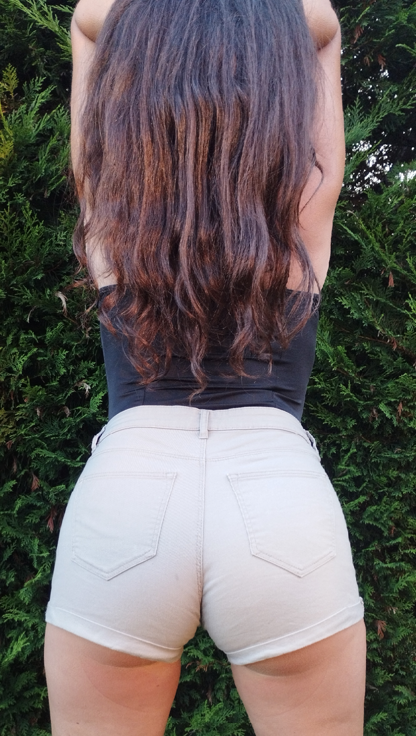 Melymela_nude's media