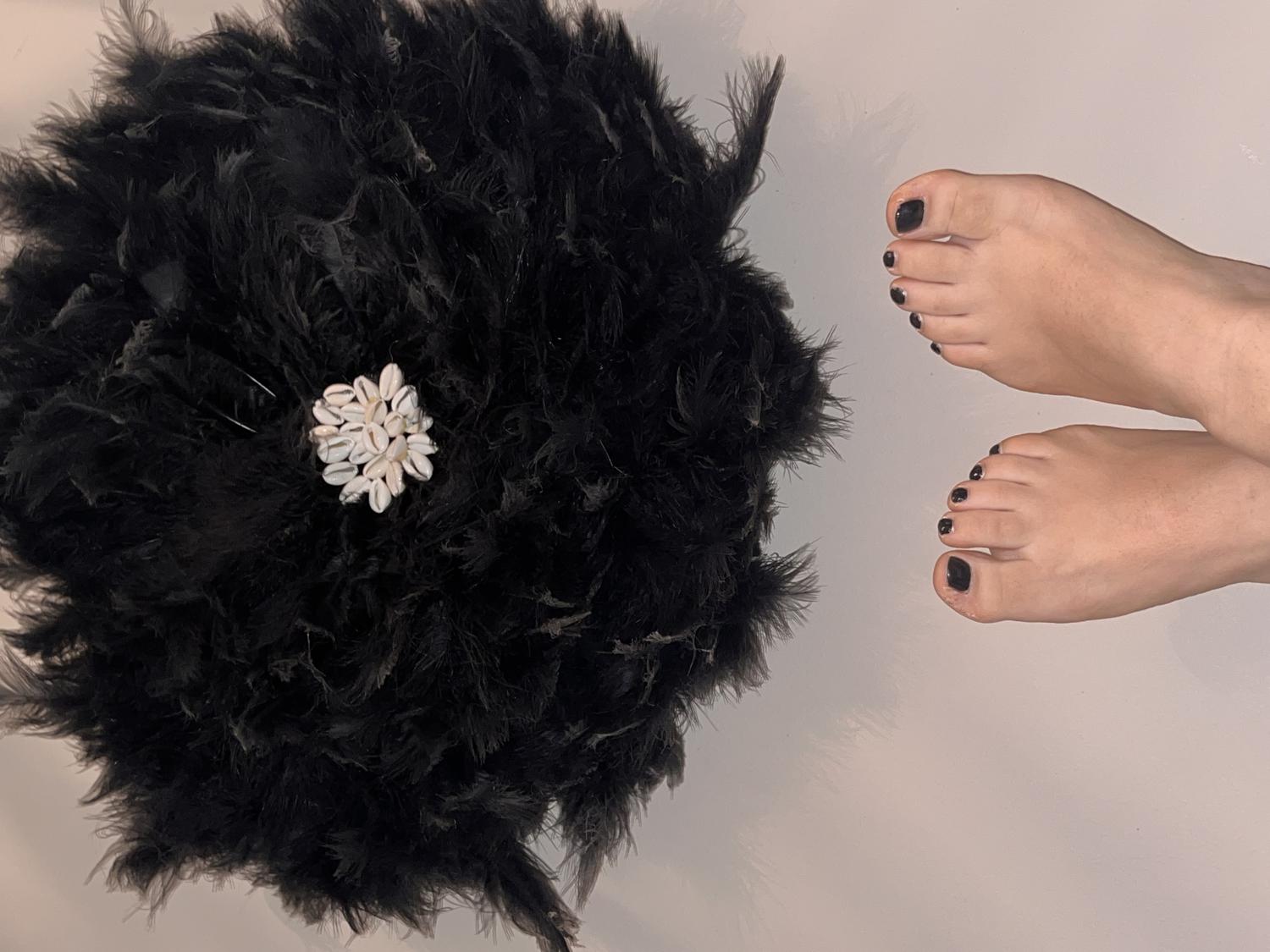 Mes_petits_pieds75's media