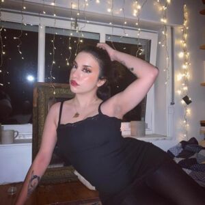 Mia_brat's media