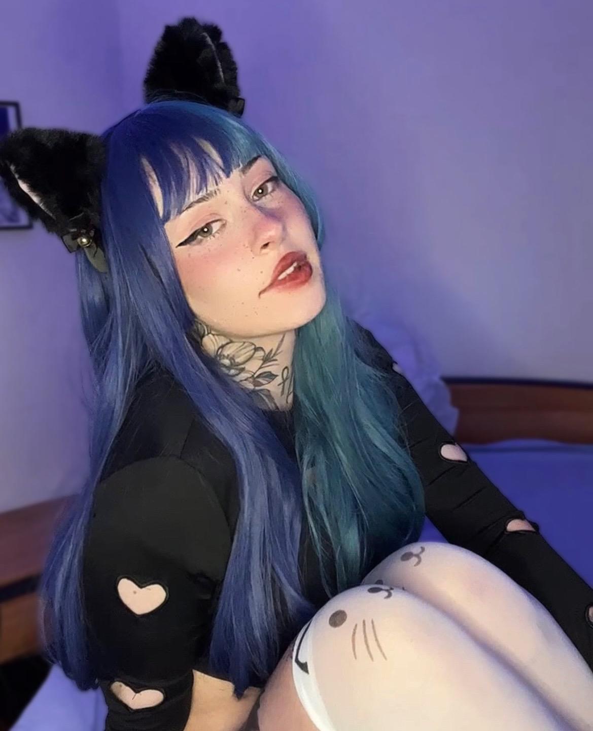 Miaxnolan's media