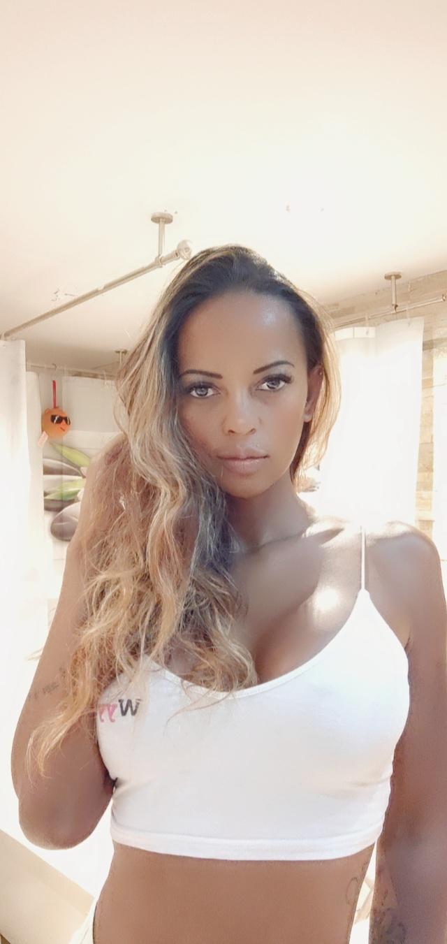 Miiana's media