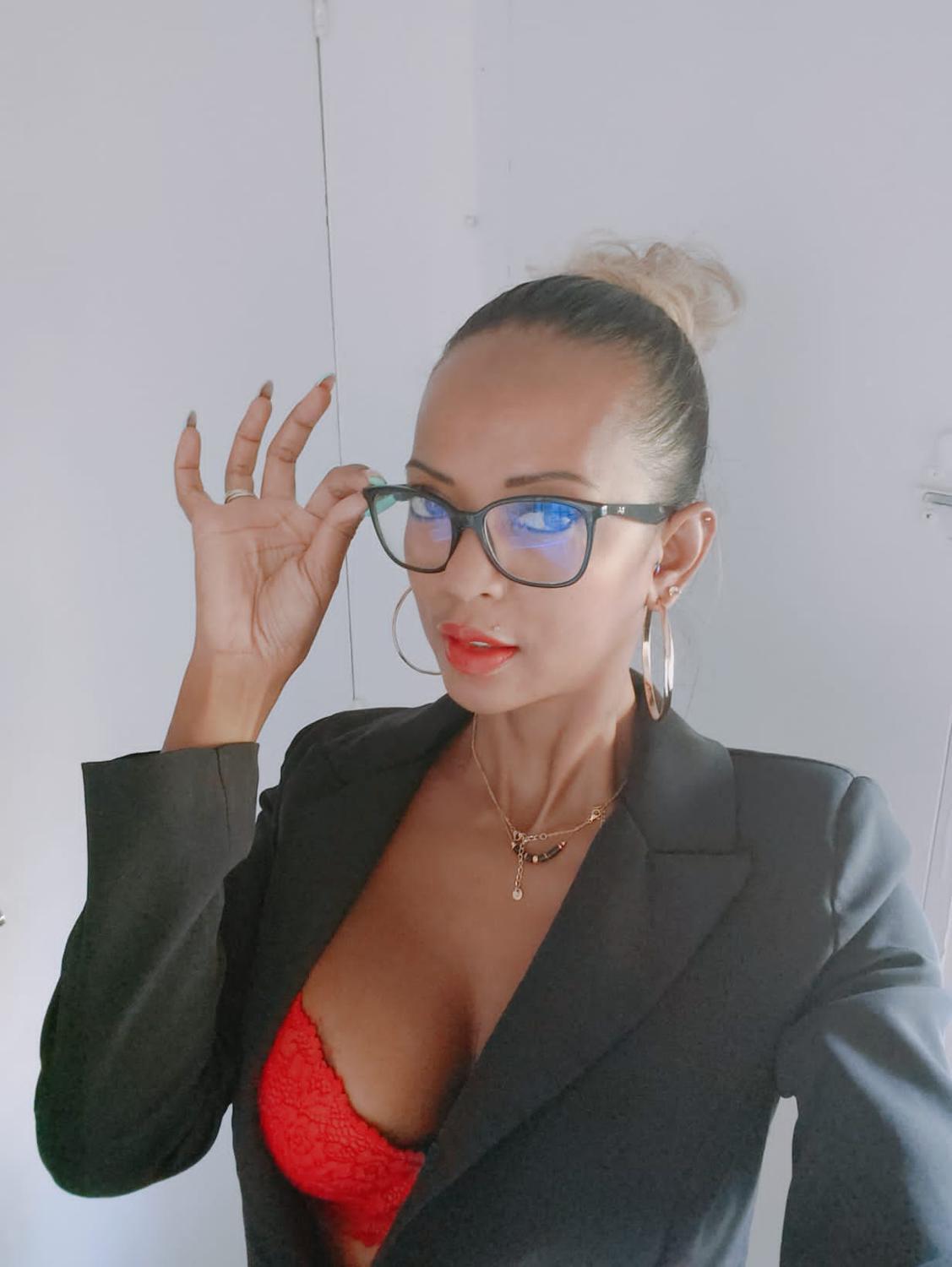 Miiana's media