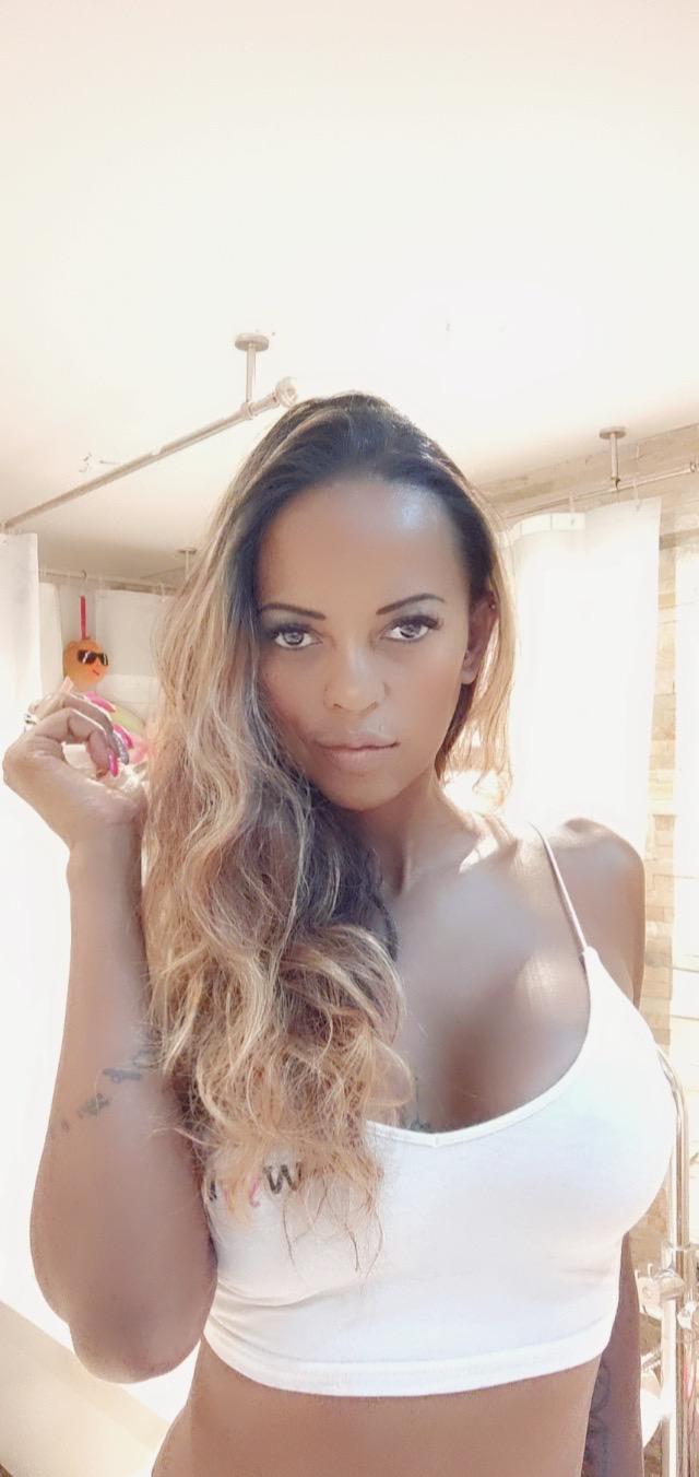 Miiana's media