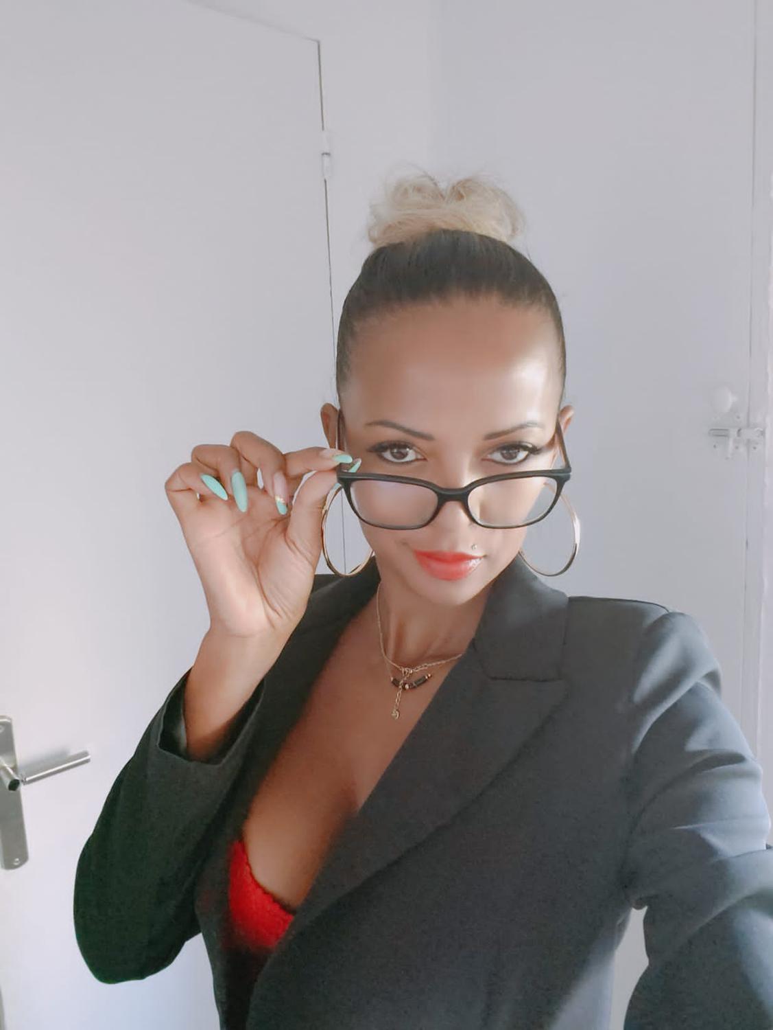 Miiana's media
