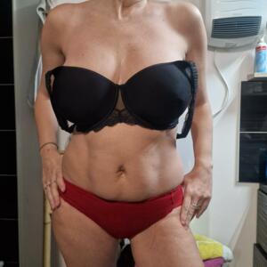 Milfbelle's media