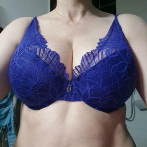 Milfbelle's media