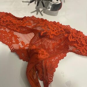 Milfcougar's media
