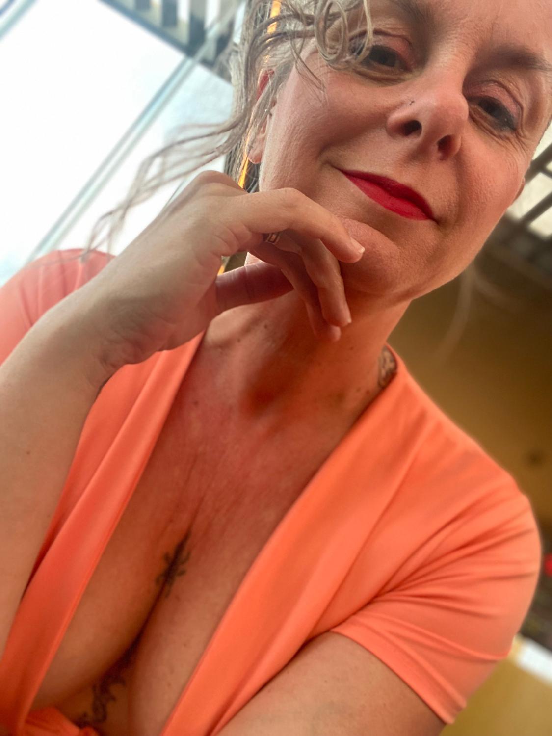 Milfkokine's media