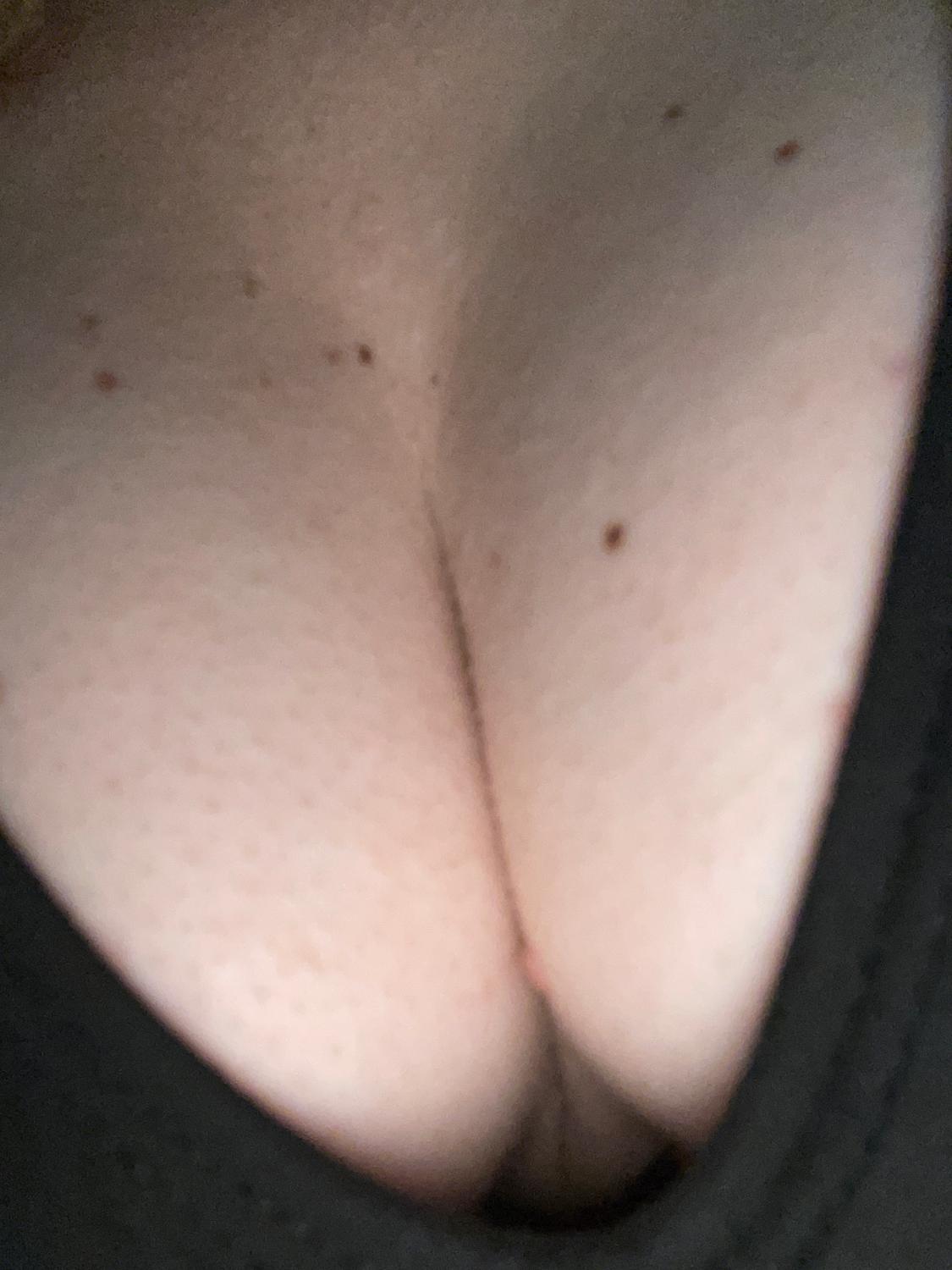 Milfmysterieuse's media
