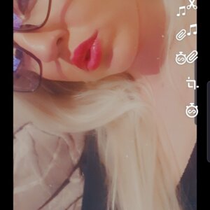 Minette's media