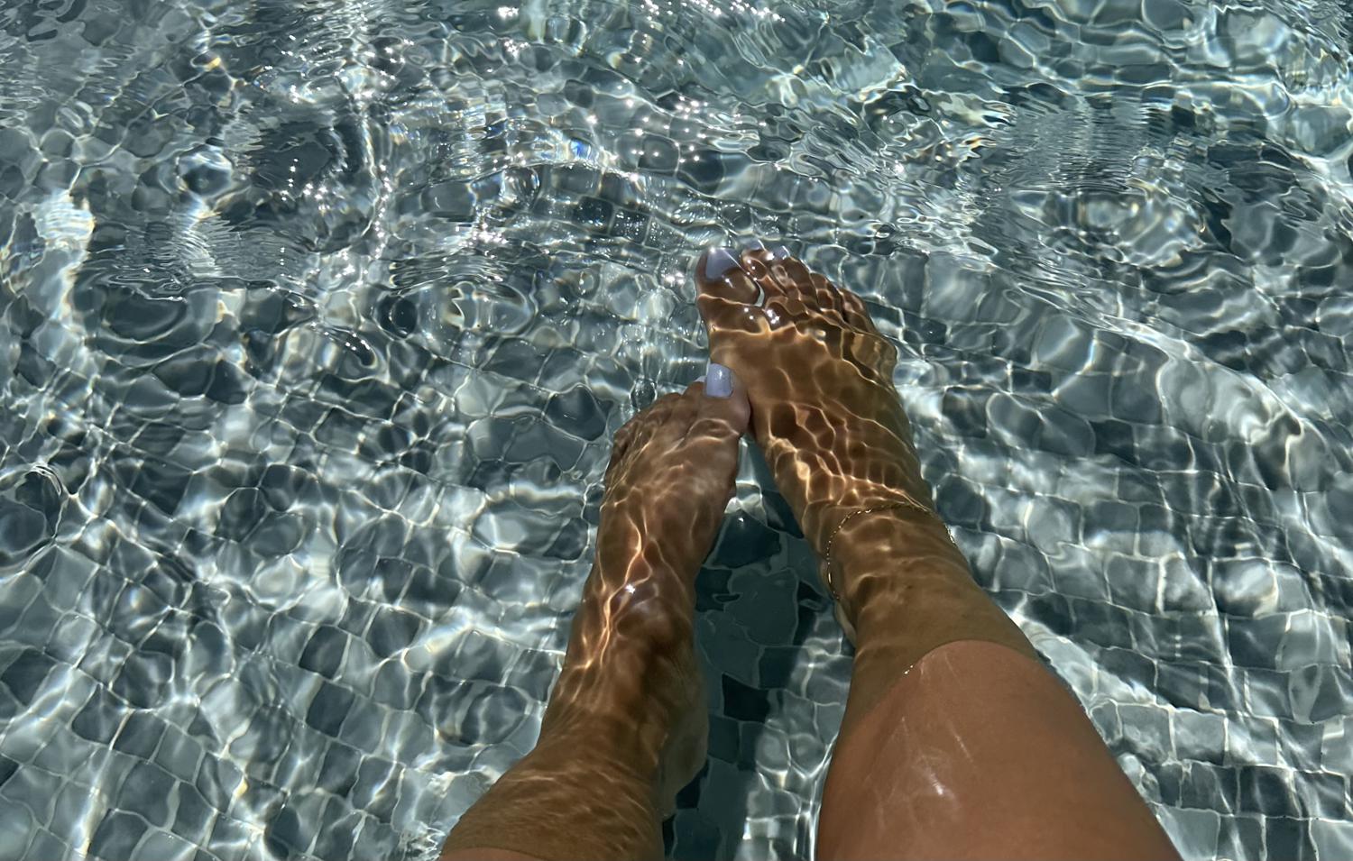 Mini_pieds_12's media