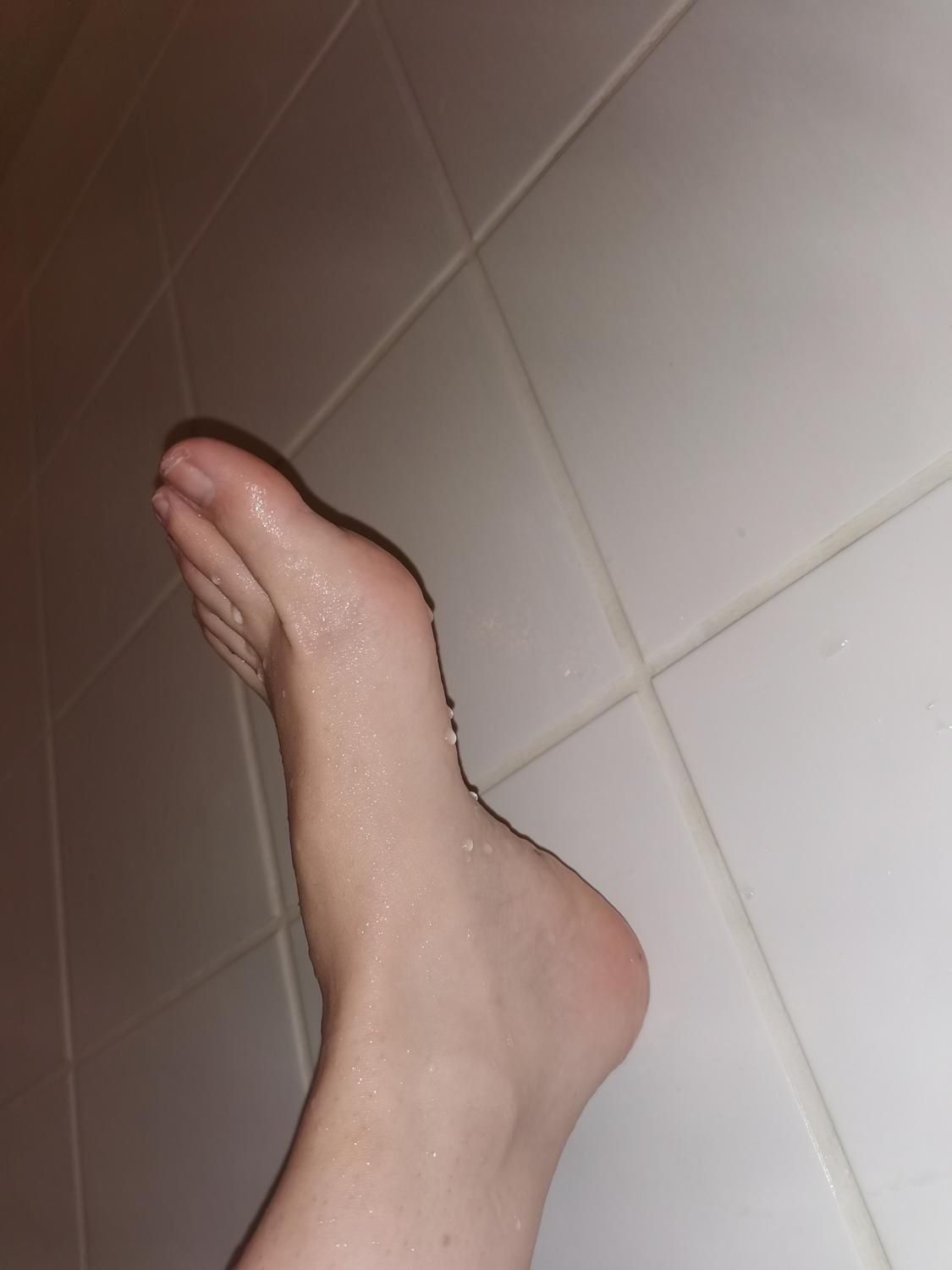 Minisexyfeet's media