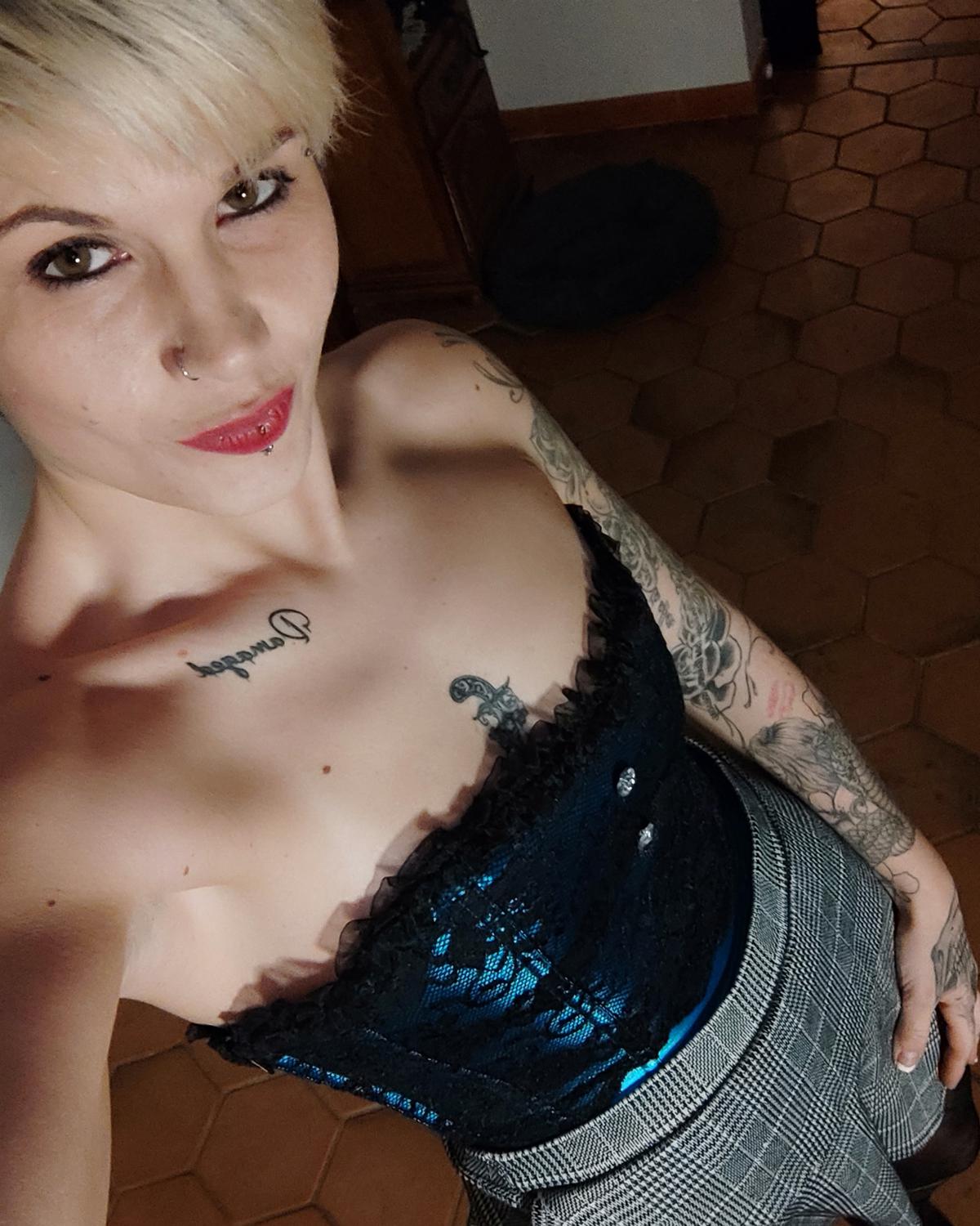 Miss_sexy_ink's media