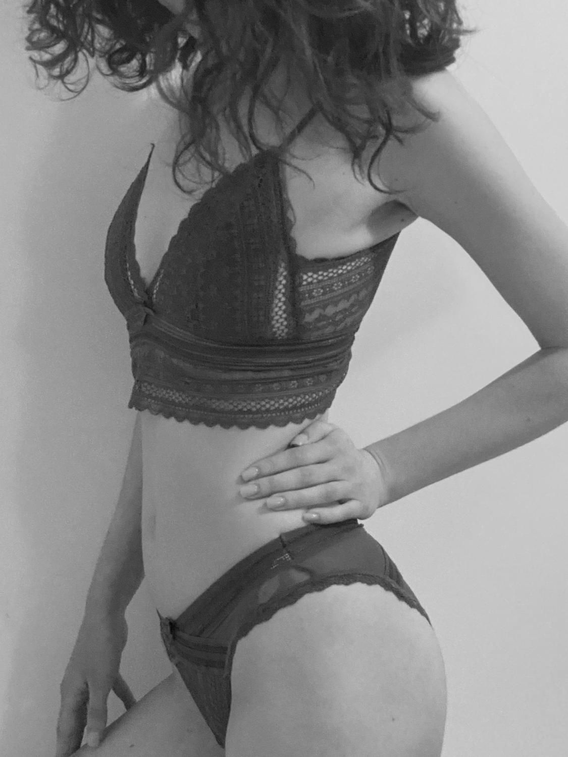 Misspinknude's media