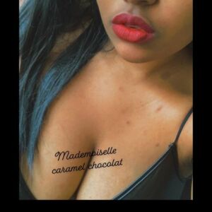 Mllecaramelchocolat's avatar