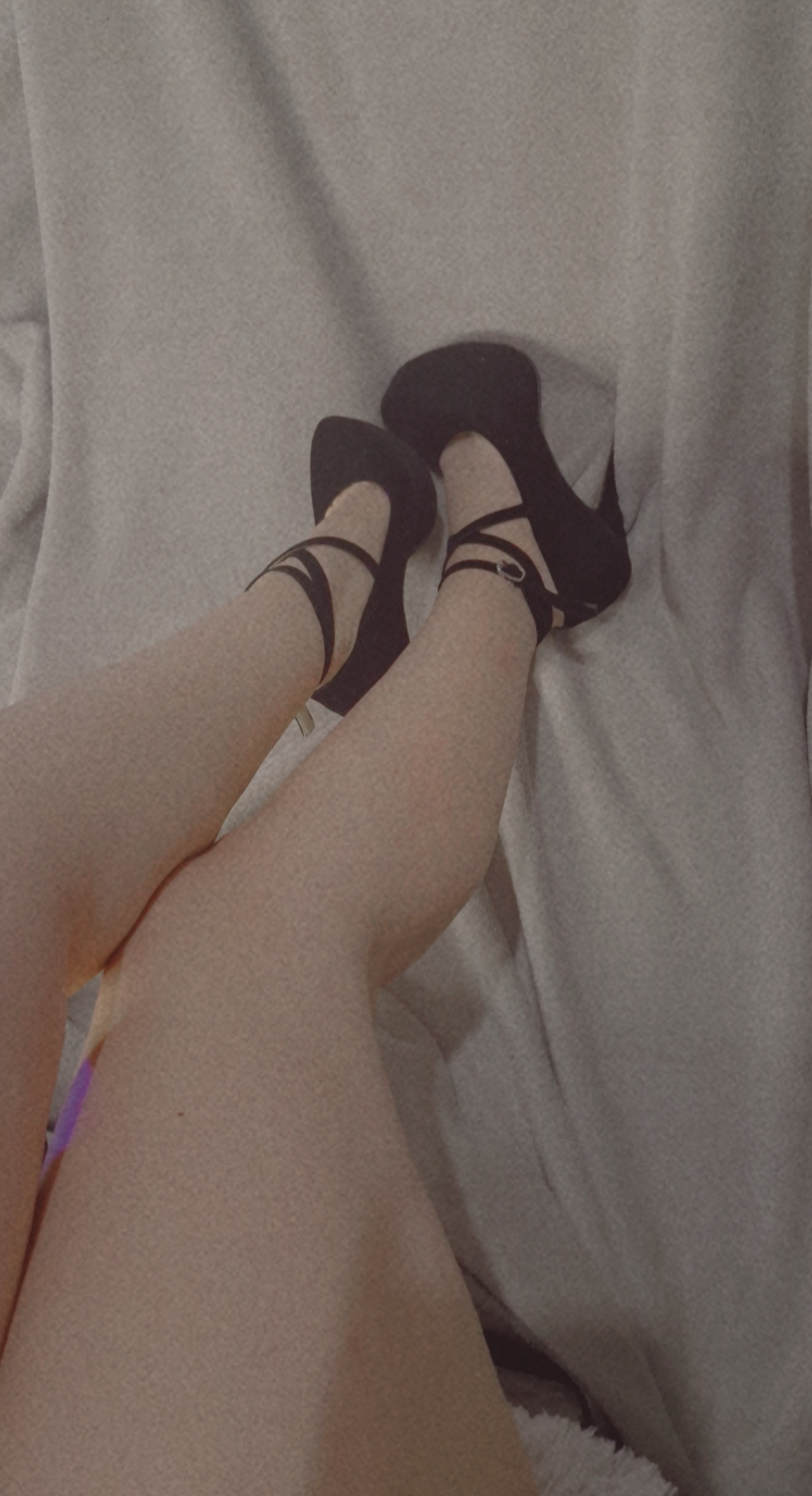 Mllelovellyfeet's media