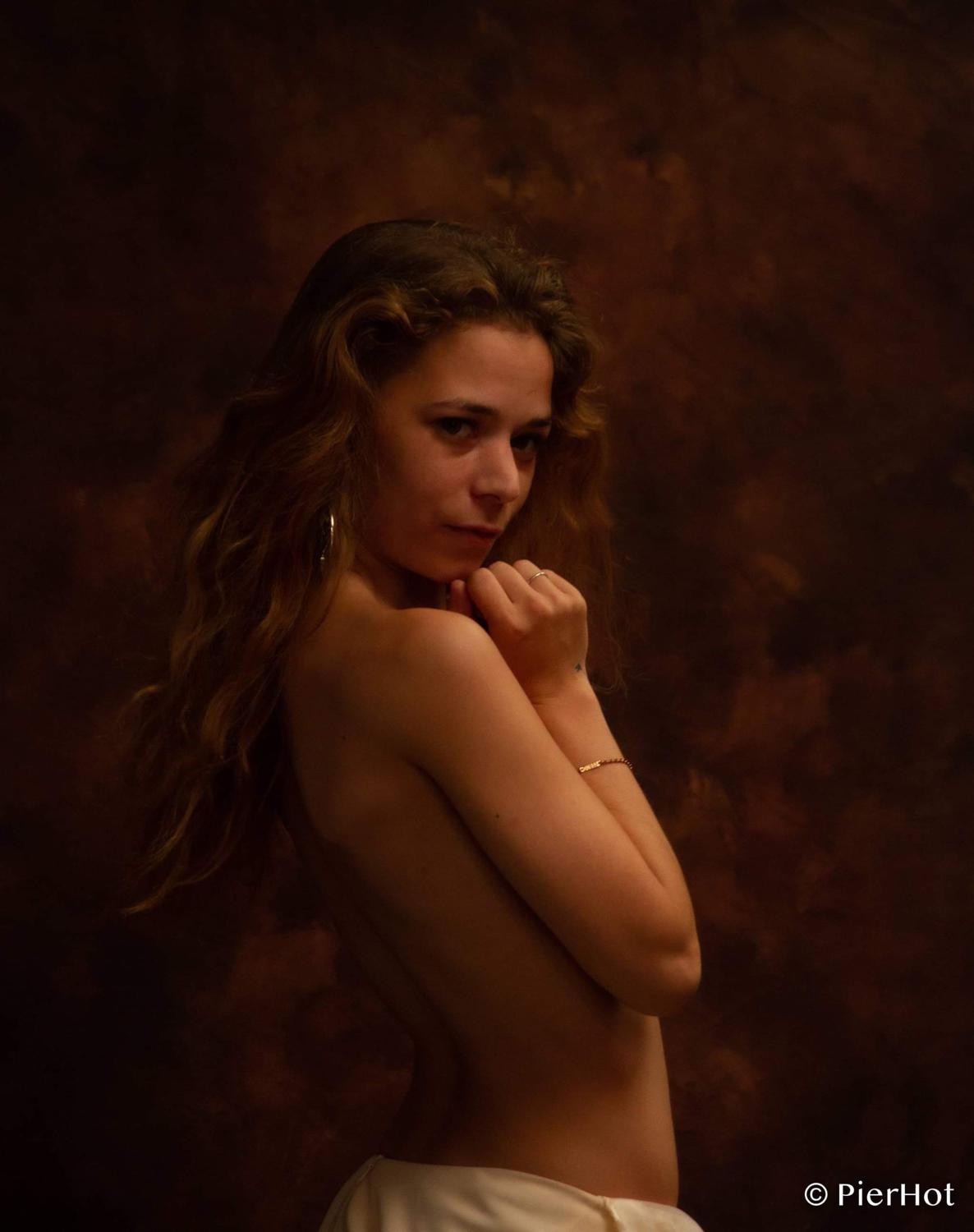 Mlletiahotmodele's media