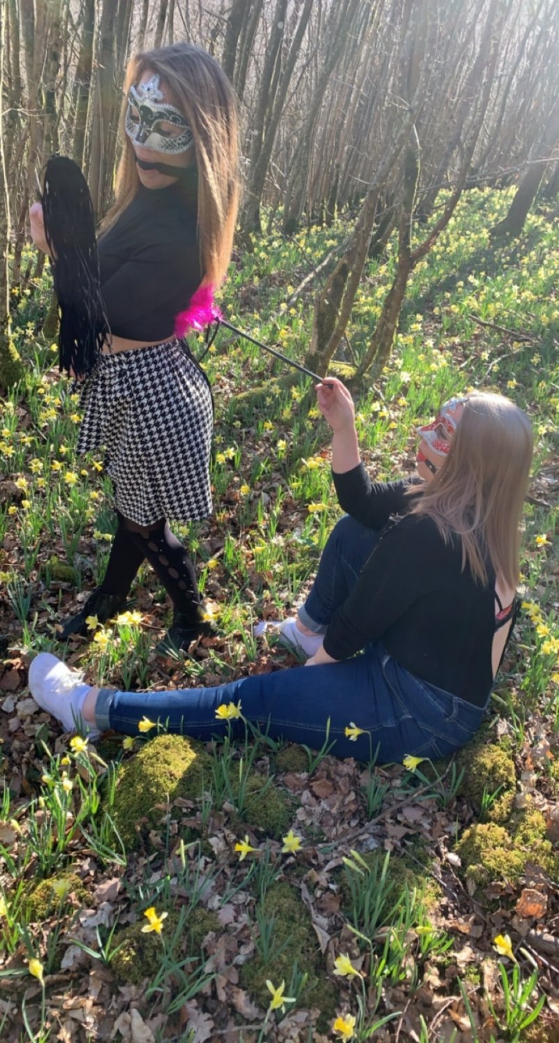 Mlletiahotmodele's media