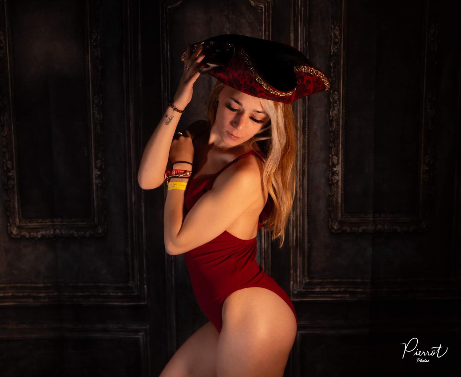 Mlletiahotmodele's media