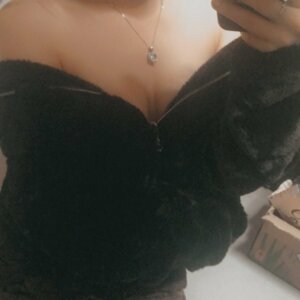 Mlletiahotmodele's media