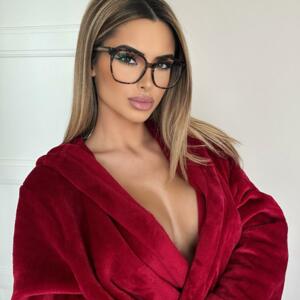 Mmjhottie's media