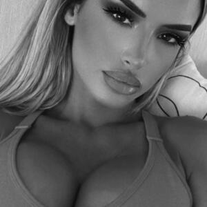 Mmjhottie's media