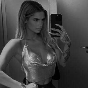Mmjhottie's media