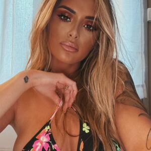 Mmjhottie's media