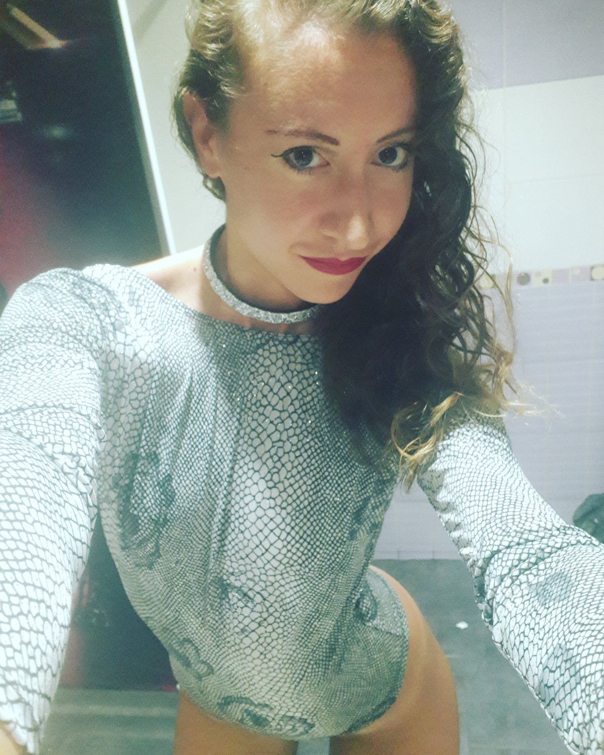 Model_anna11's media