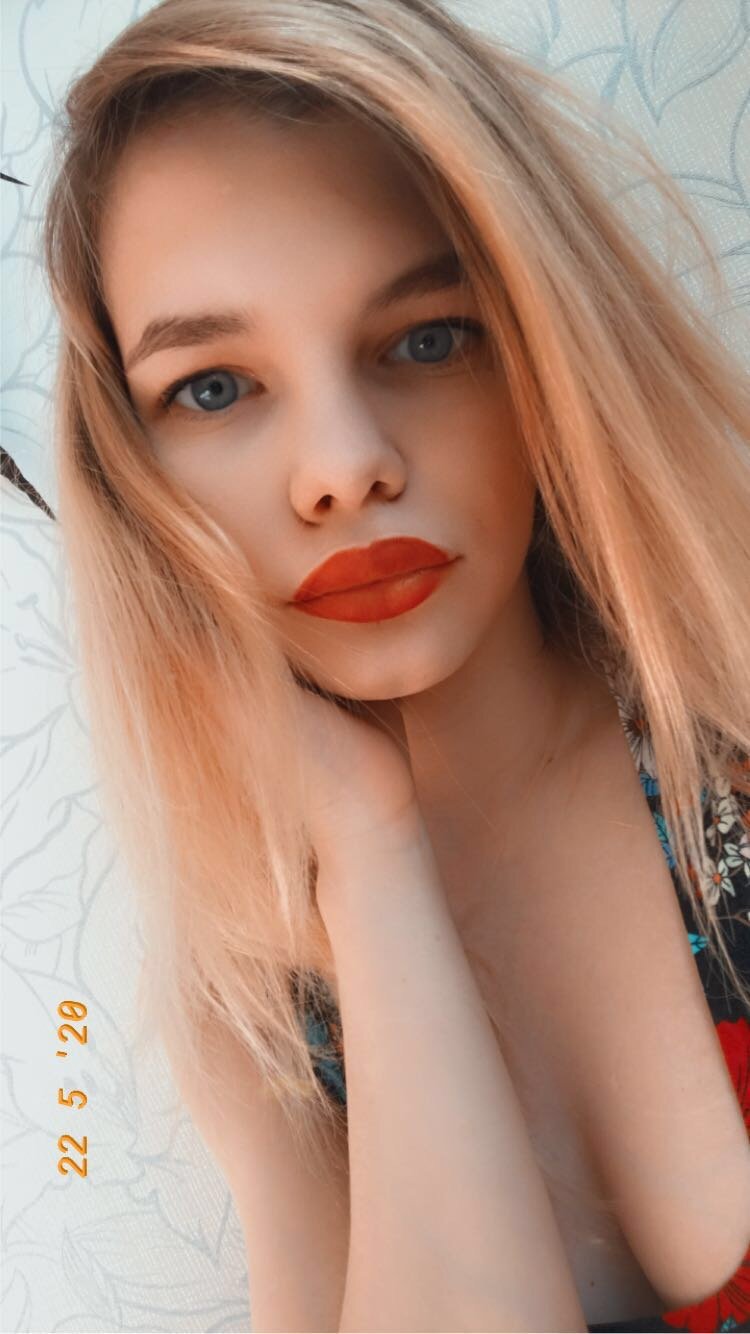Modelmari's media
