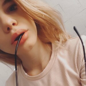 Modelmari's media