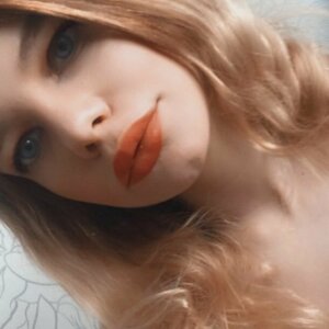 Modelmari's media