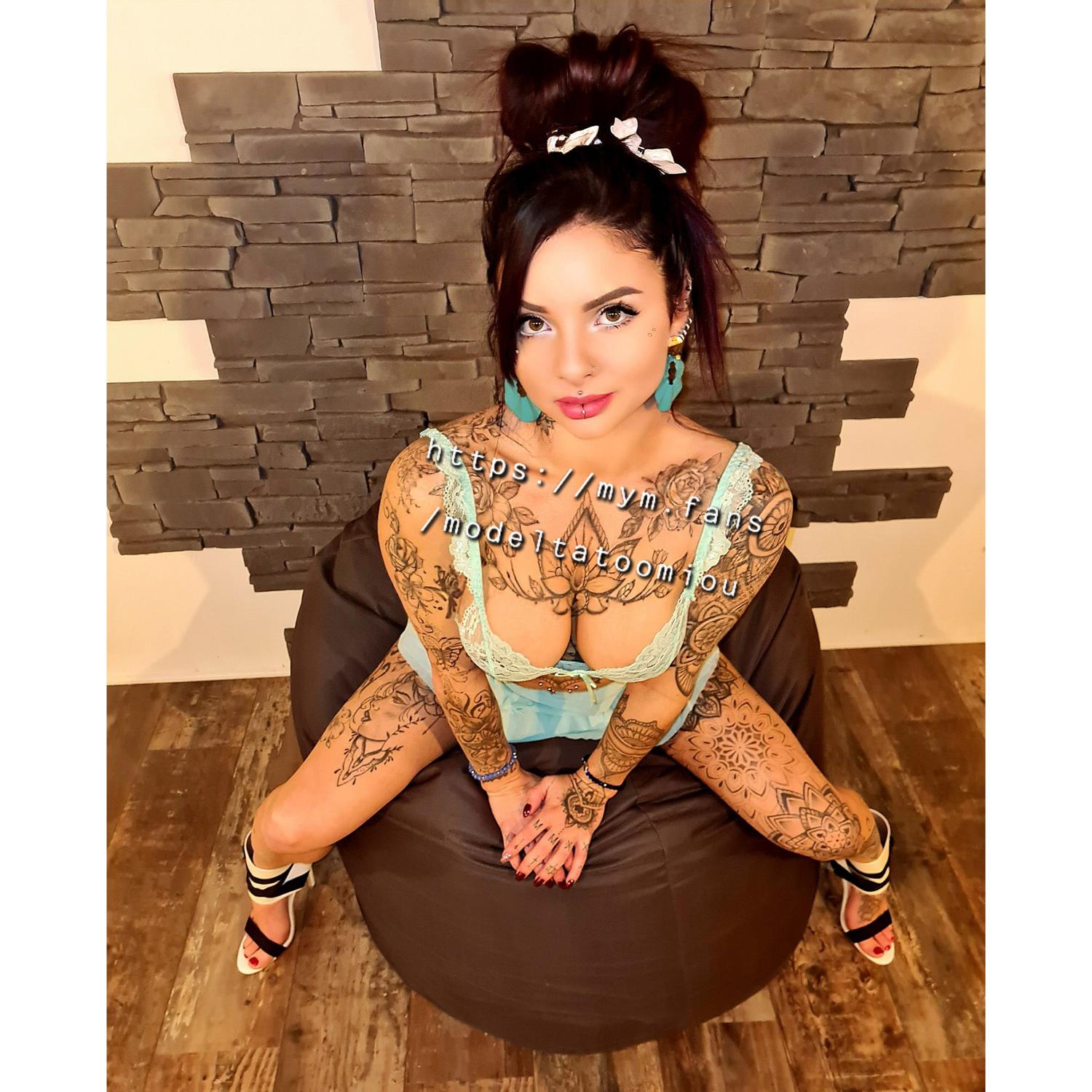 Modeltatoomiou's media
