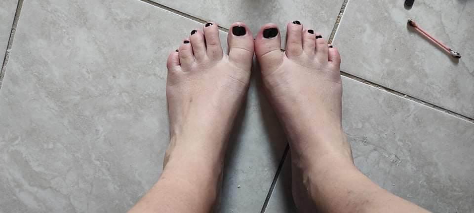 Monicasfeets's media