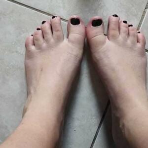 Monicasfeets's media