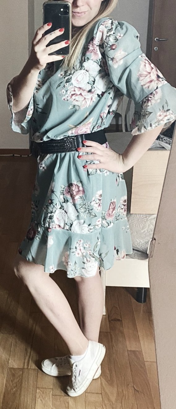 Moniqueee's media